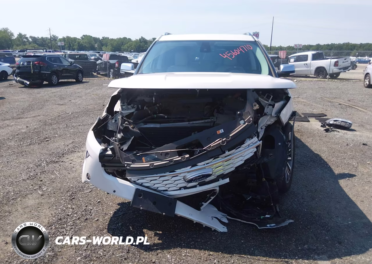 2018 Ford Explorer Platinum VIN:1FM5K8HT7JGC24030 - 12