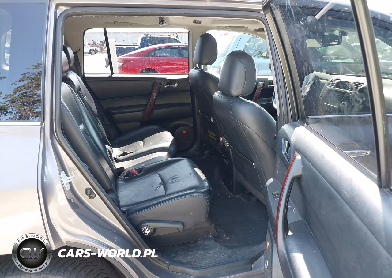 2012 Toyota Highlander Hybrid Limited V6 VIN:JTEDC3EH9C2010717 - 18