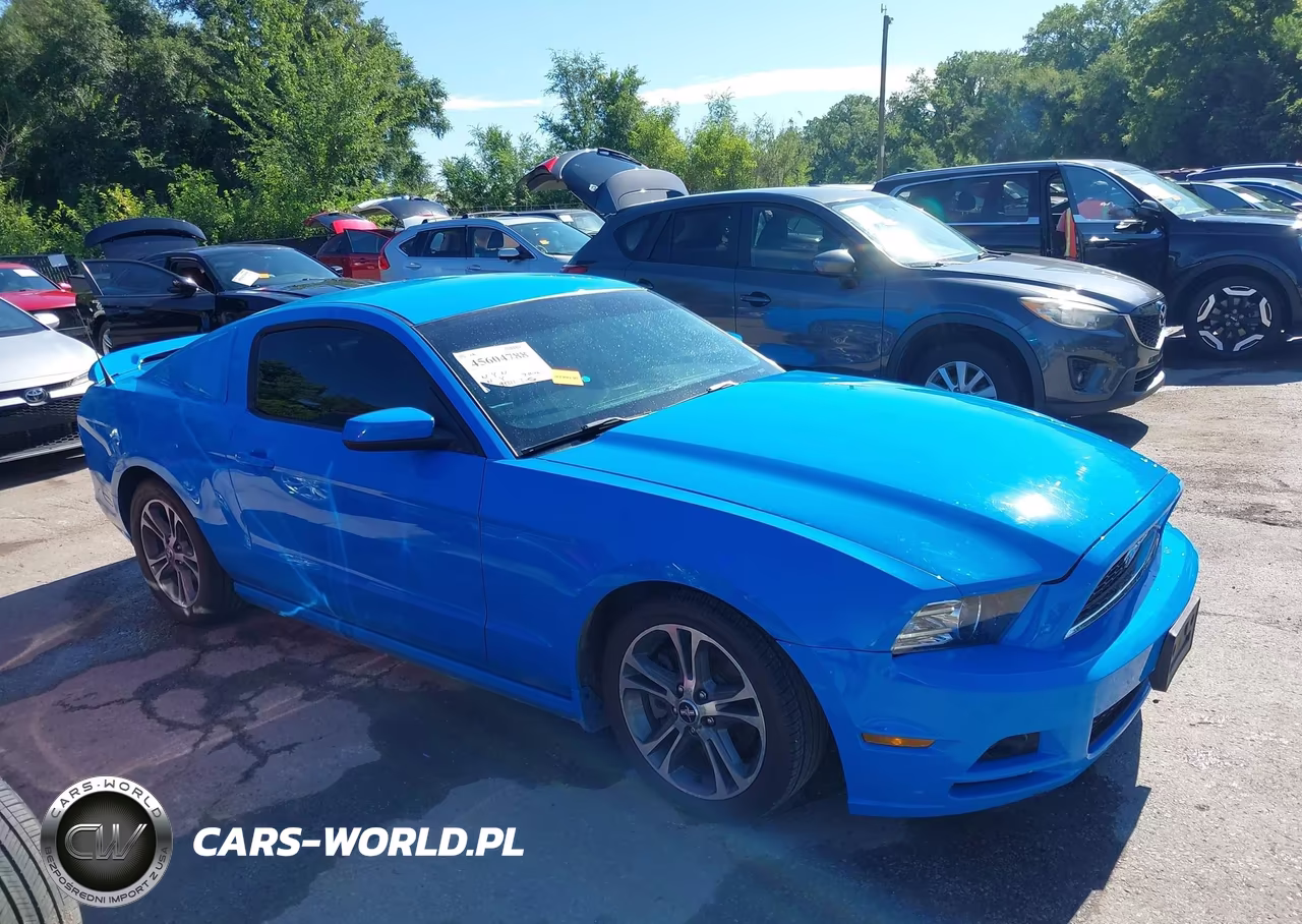 2013 Ford Mustang V6 Premium – zdjęcie 1 z 16
