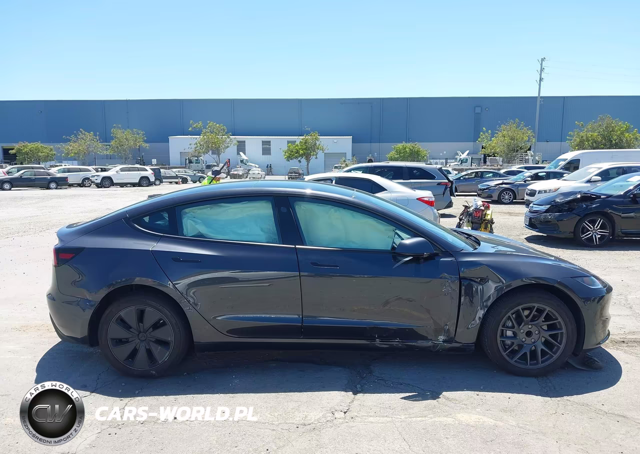 2025 Tesla Model 3 Long Range Rear-Wheel Drive-Standard Rear-Wheel Drive VIN:5YJ3E1EAXSF057851 - 13