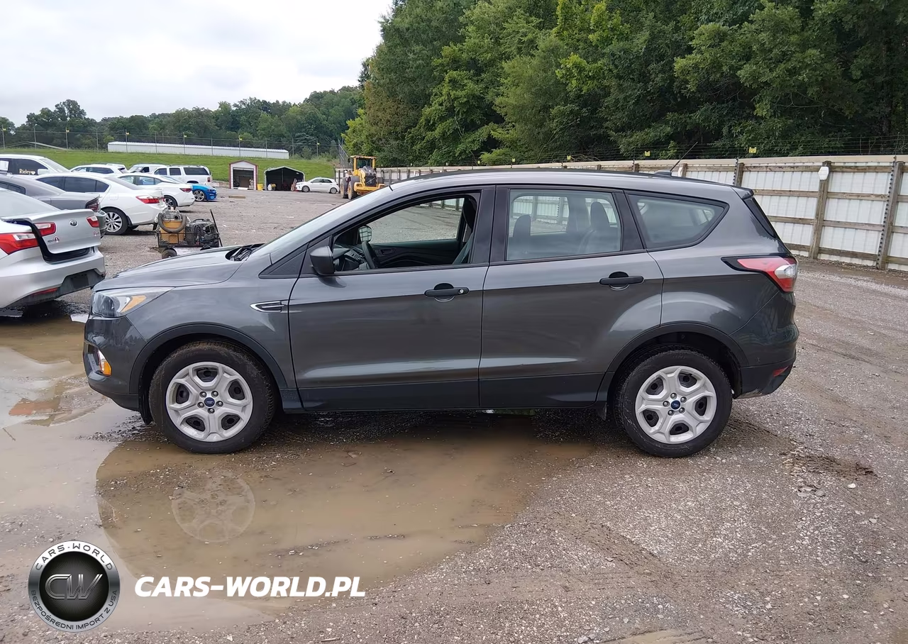 2018 Ford Escape S VIN:1FMCU0F75JUB79633 - 15