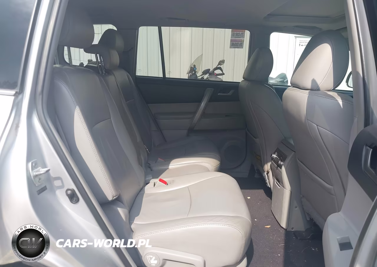 2012 Toyota Highlander Se V6 VIN:5TDBK3EH2CS152463 - 8