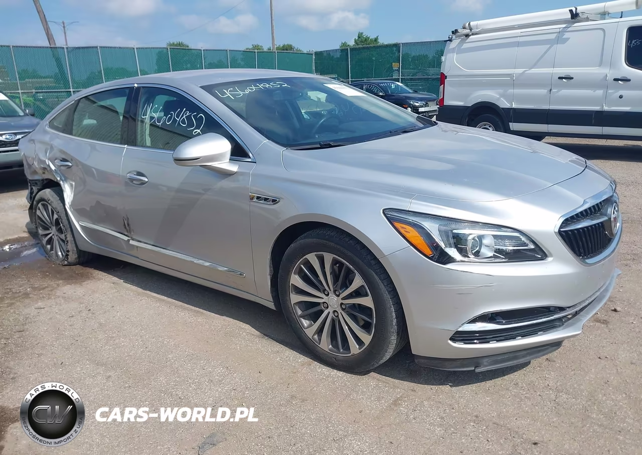 2017 Buick Lacrosse Essence – zdjęcie 1 z 16