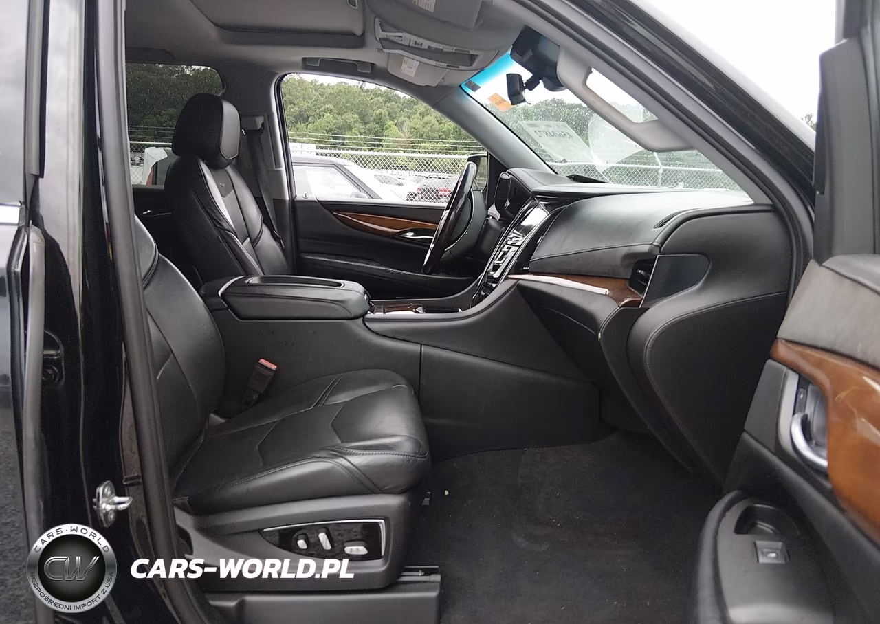 2017 Cadillac Escalade Luxury VIN:1GYS3BKJ7HR129839 - 5
