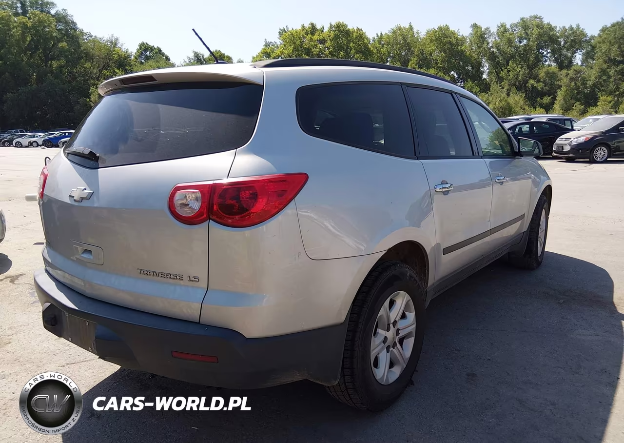 2011 Chevrolet Traverse Ls VIN:1GNKVFED5BJ282780 - 4