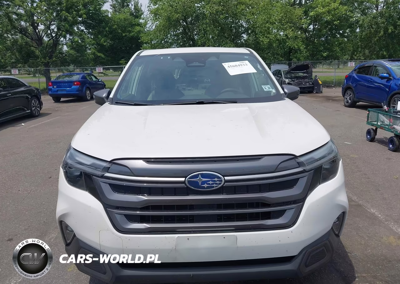 2025 Subaru Forester Limited VIN:JF2SLDRC7SH568448 - 12