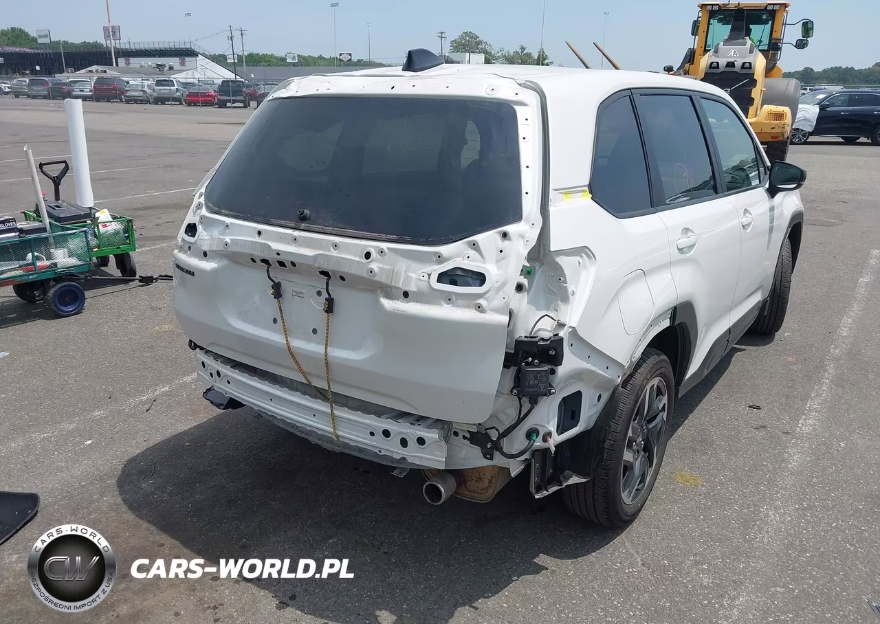 2025 Subaru Forester Limited VIN:JF2SLDRC7SH568448 - 4