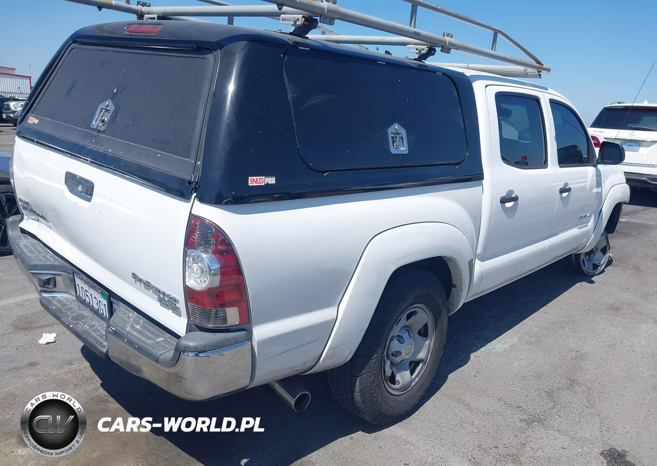 2012 Toyota Tacoma Prerunner VIN:5TFJX4GN2CX010596 - 4