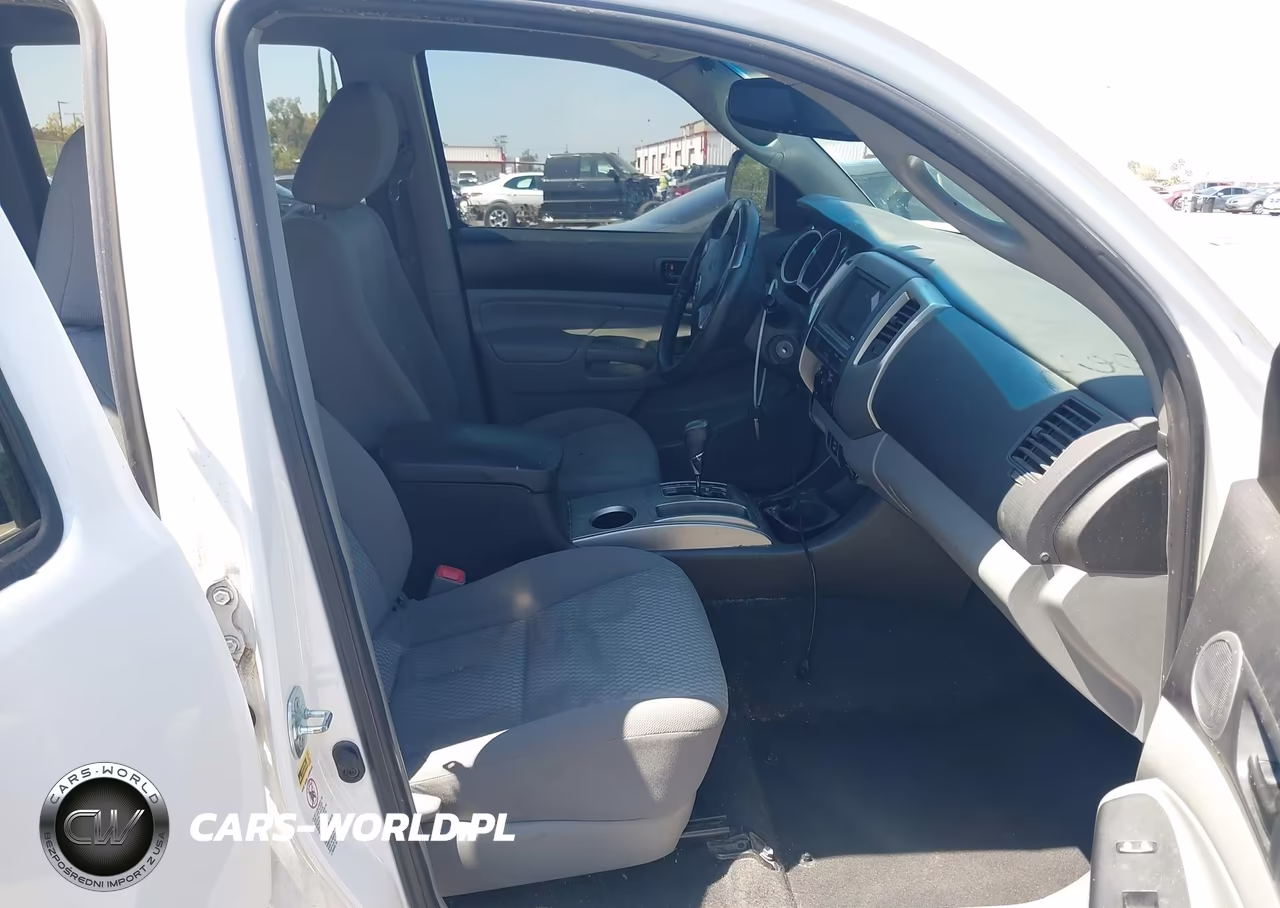 2012 Toyota Tacoma Prerunner VIN:5TFJX4GN2CX010596 - 5