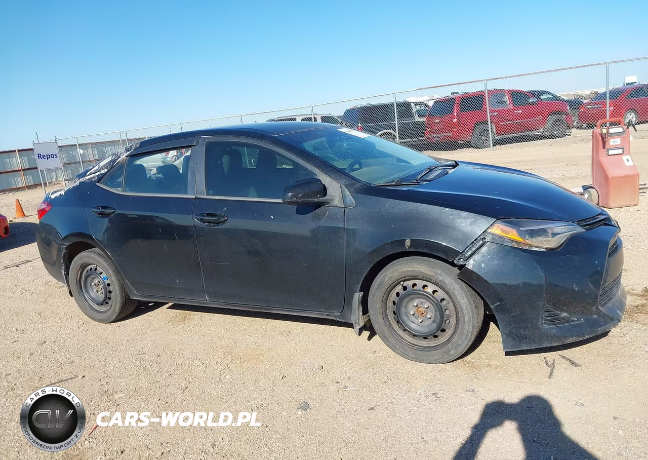 2018 Toyota Corolla Le VIN:2T1BURHE1JC038491 - 13