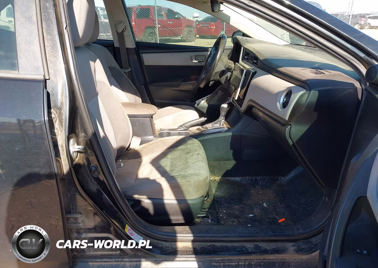 2018 Toyota Corolla Le VIN:2T1BURHE1JC038491 - 5