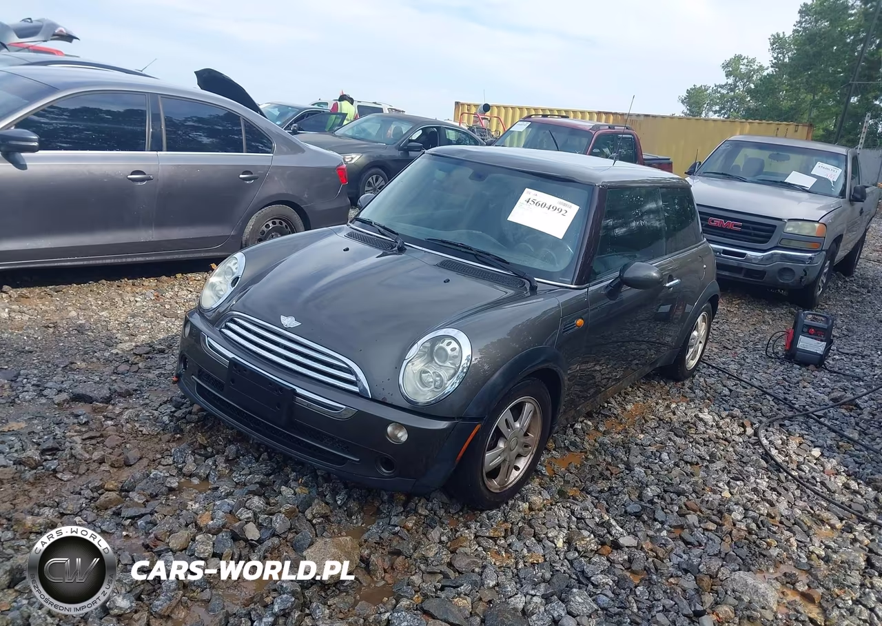 2006 Mini Cooper VIN:WMWRC33546TJ78182 - 2