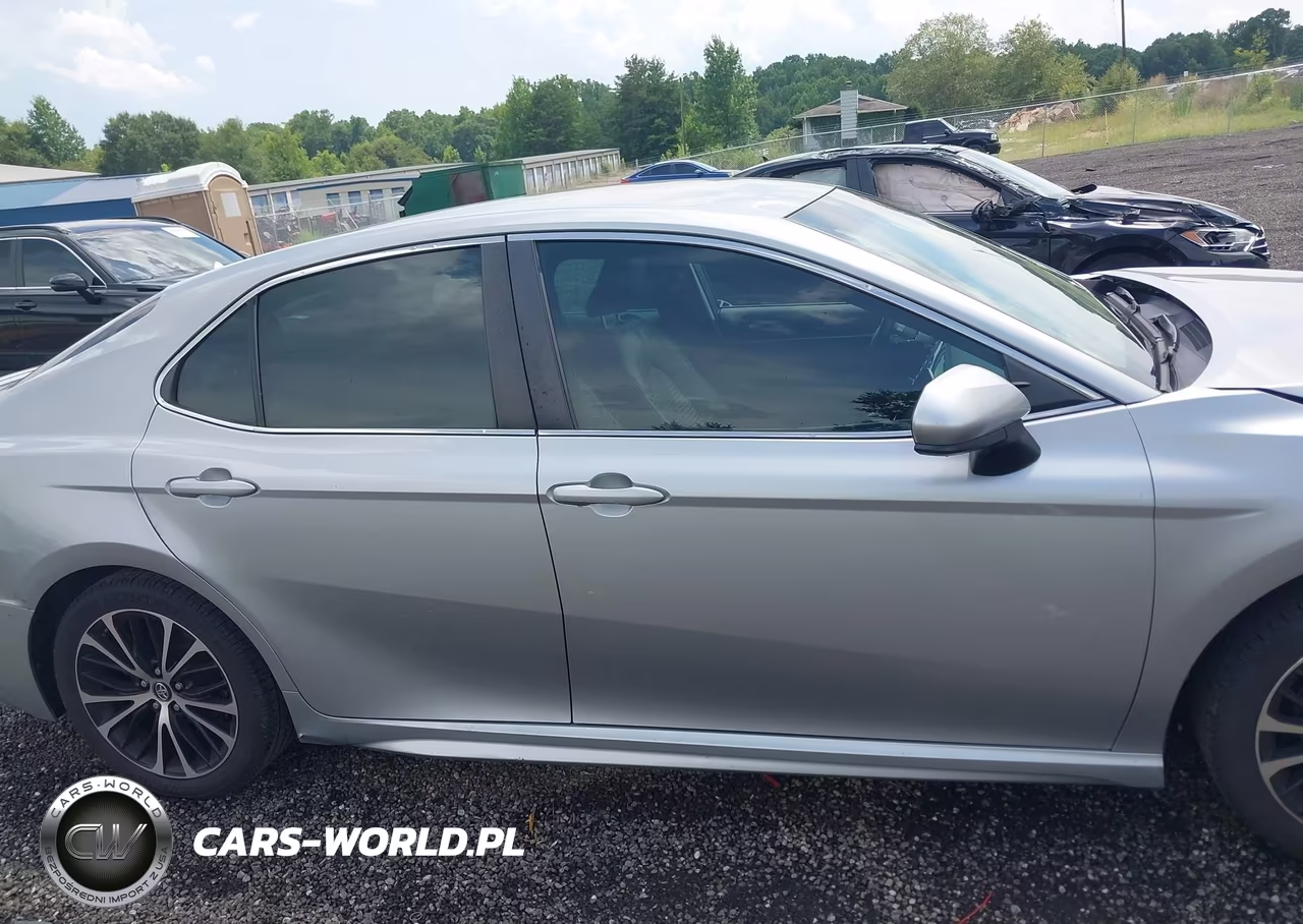 2018 Toyota Camry Se VIN:4T1B11HK1JU600078 - 13