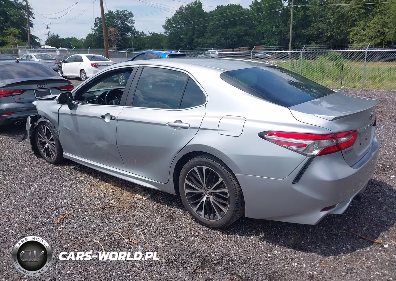 2018 Toyota Camry Se VIN:4T1B11HK1JU600078 - 3
