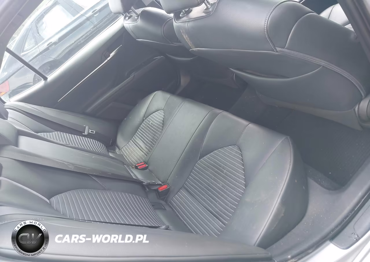 2018 Toyota Camry Se VIN:4T1B11HK1JU600078 - 8