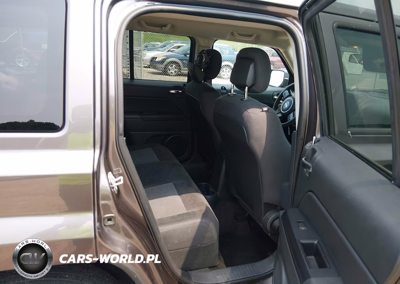 2015 Jeep Patriot Sport VIN:1C4NJPBB1FD342133 - 8