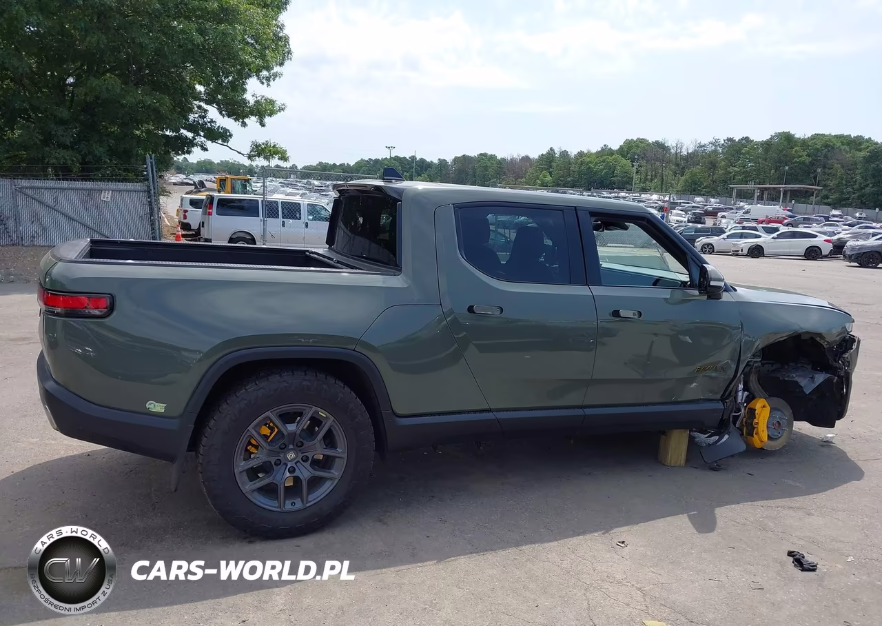 2022 Rivian R1T Launch Edition VIN:7FCTGAAL9NN005547 - 13