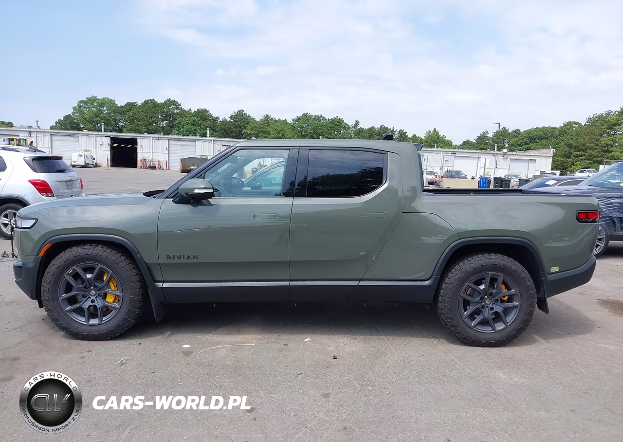 2022 Rivian R1T Launch Edition VIN:7FCTGAAL9NN005547 - 14