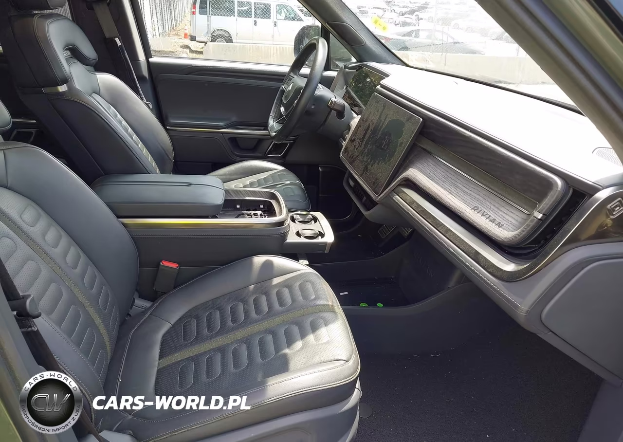 2022 Rivian R1T Launch Edition VIN:7FCTGAAL9NN005547 - 5
