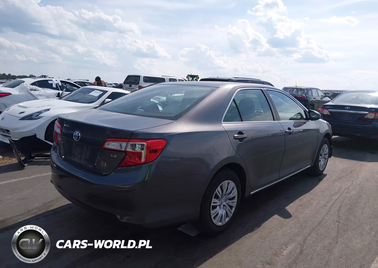 2014 Toyota Camry Le VIN:4T1BF1FK0EU431276 - 4