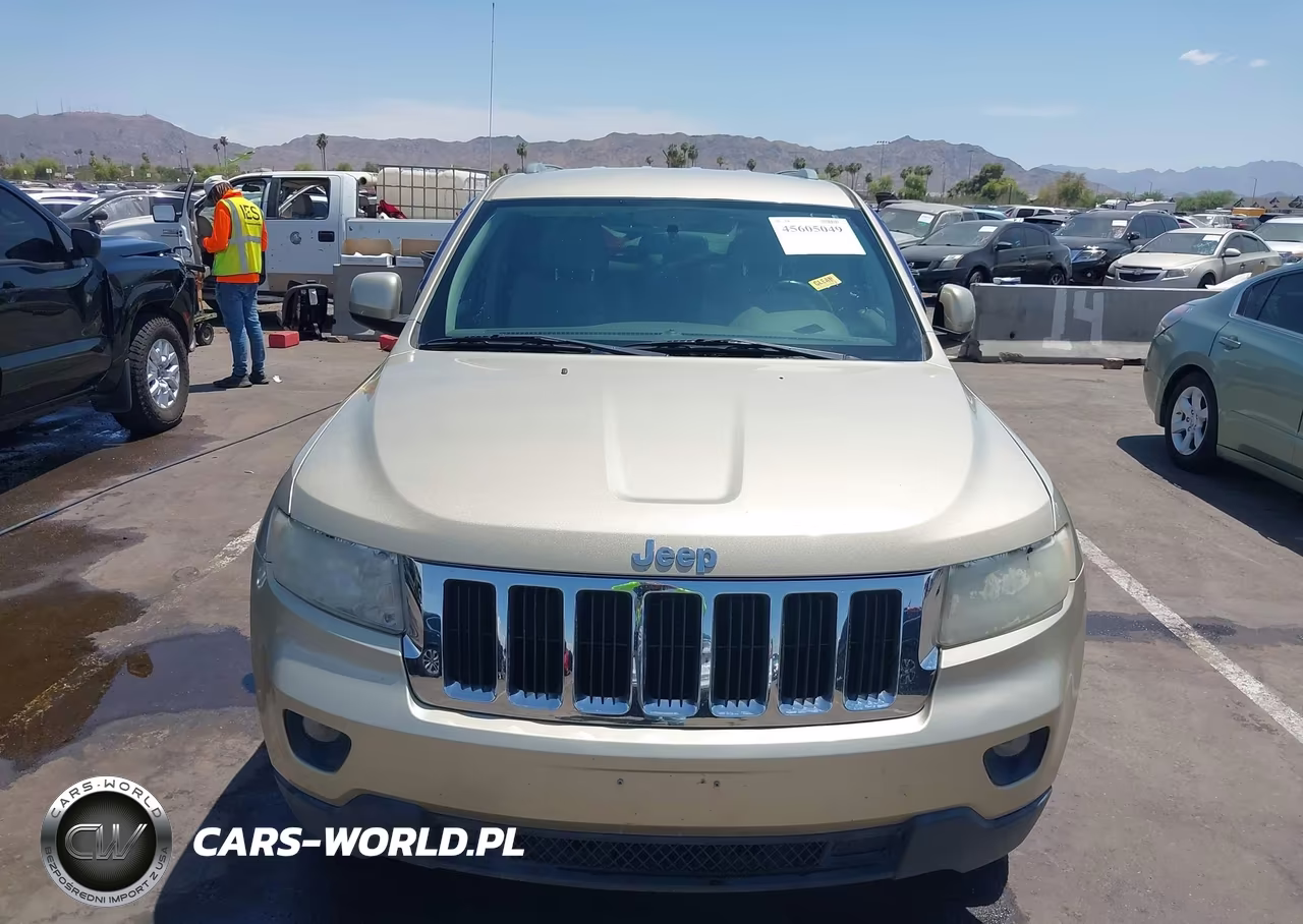 2011 Jeep Grand Cherokee Laredo VIN:1J4RR4GG0BC577162 - 12