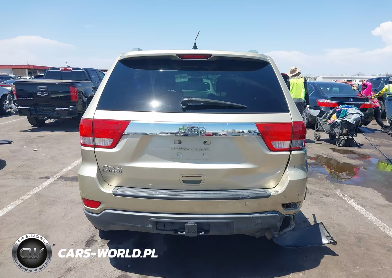 2011 Jeep Grand Cherokee Laredo VIN:1J4RR4GG0BC577162 - 16
