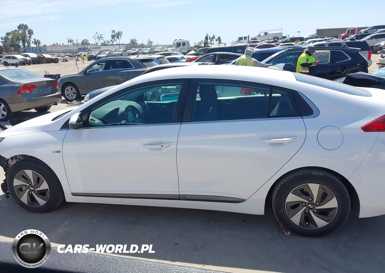 2017 Hyundai Ioniq Hybrid Sel VIN:KMHC75LCXHU047614 - 15