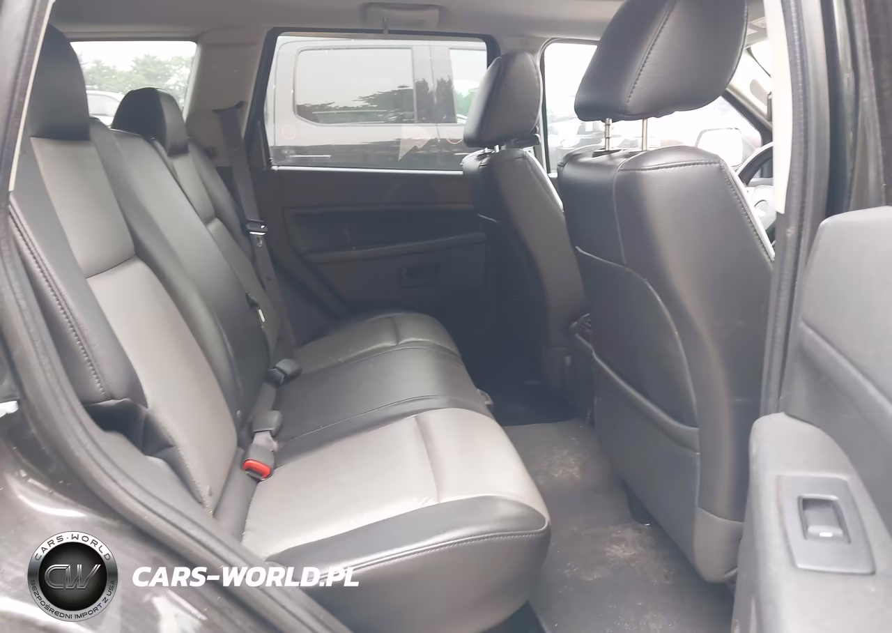 2008 Jeep Grand Cherokee Laredo VIN:1J8GR48K98C233296 - 8