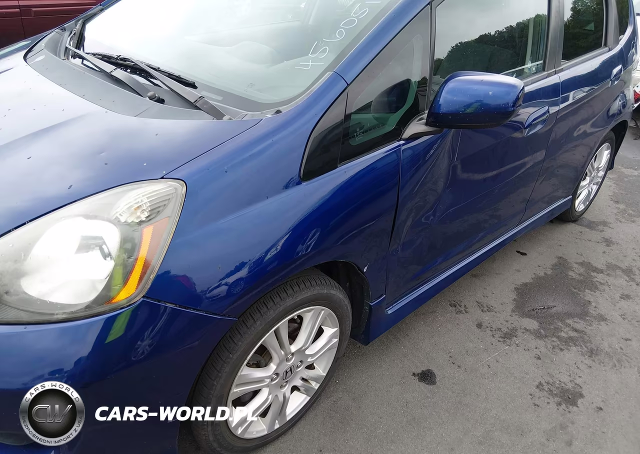 2011 Honda Fit Sport VIN:JHMGE8G51BC021942 - 12