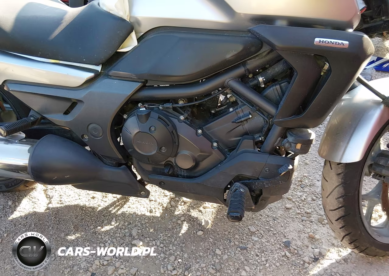 2016 Honda Ctx700 N VIN:JH2RC6806GK200179 - 8