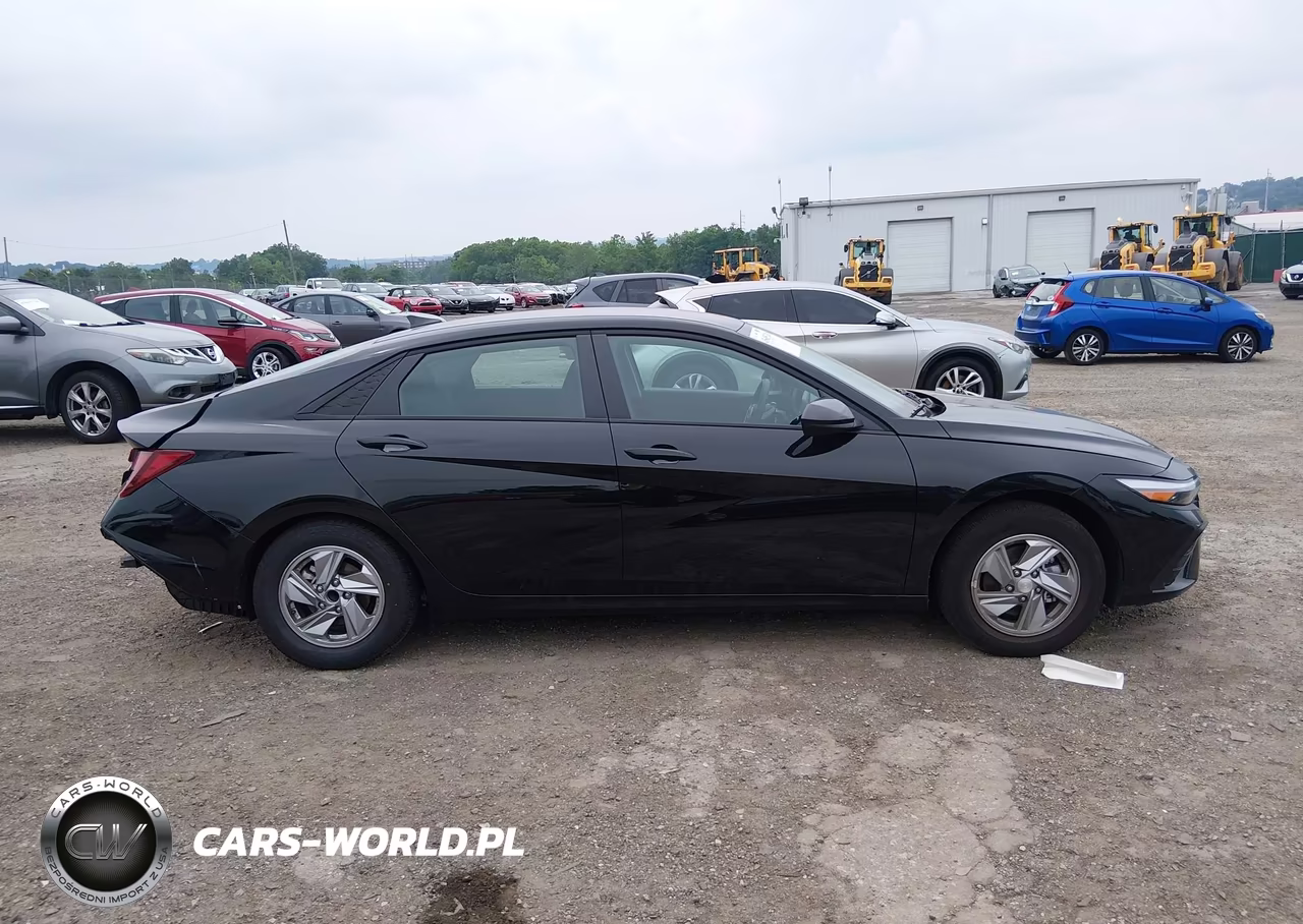 2026 Hyundai Elantra Se VIN:KMHLL4DG5TU131002 - 13