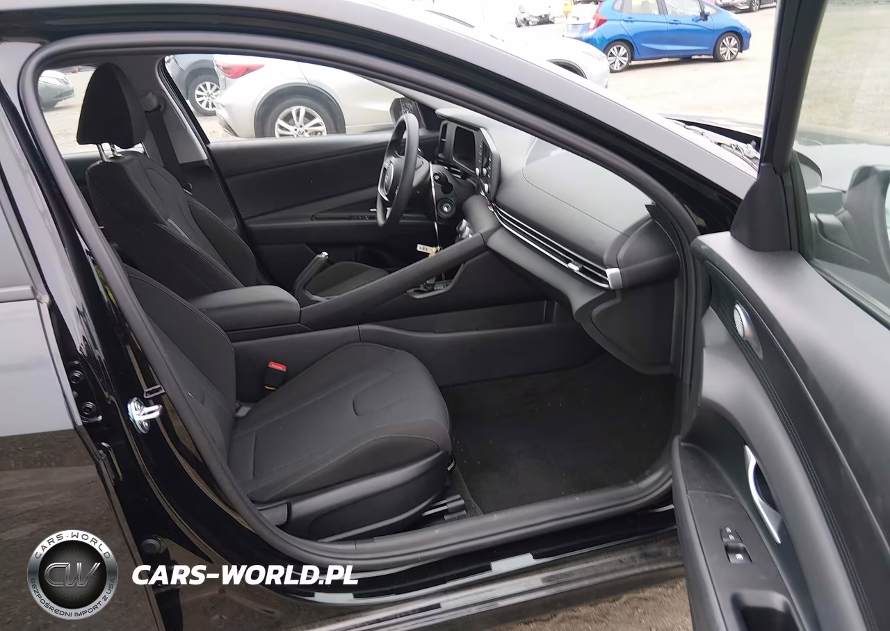 2026 Hyundai Elantra Se VIN:KMHLL4DG5TU131002 - 5