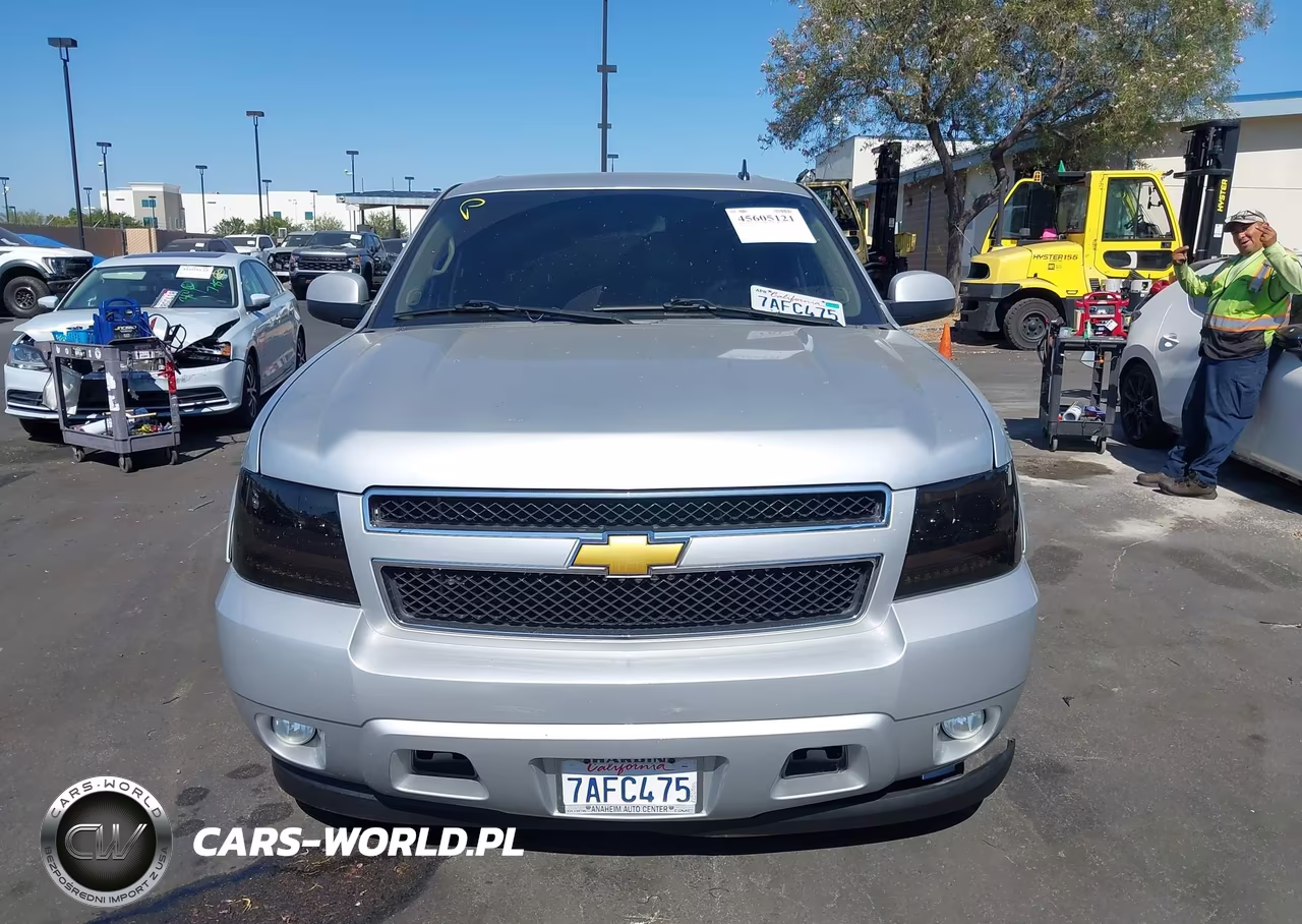 2013 Chevrolet Tahoe Lt VIN:1GNSCBE07DR301393 - 12