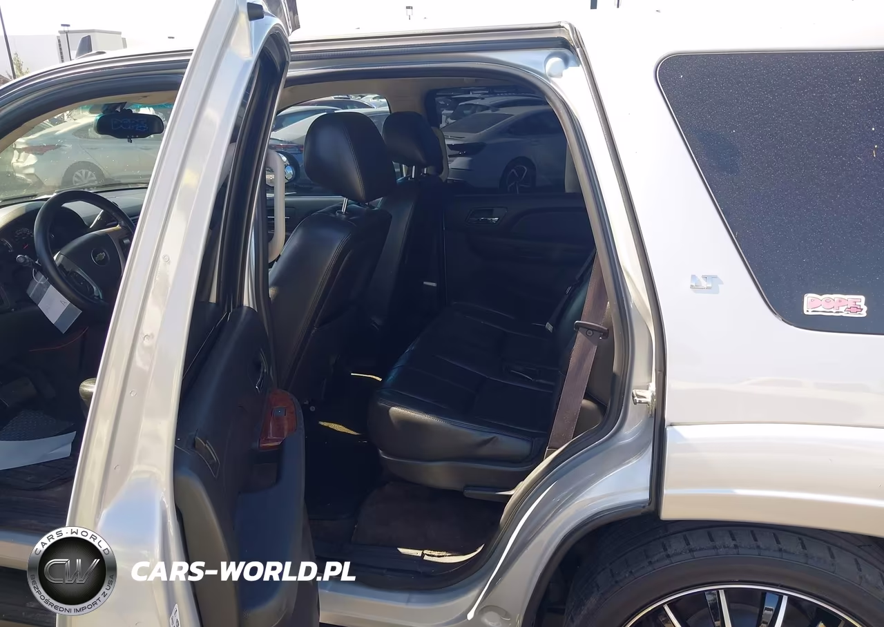 2013 Chevrolet Tahoe Lt VIN:1GNSCBE07DR301393 - 8