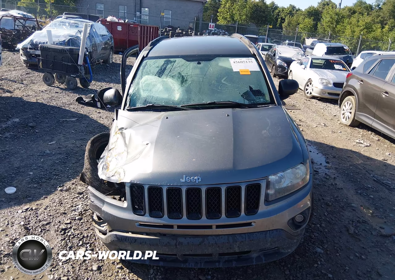 2013 Jeep Compass Latitude VIN:1C4NJDEB5DD167411 - 13