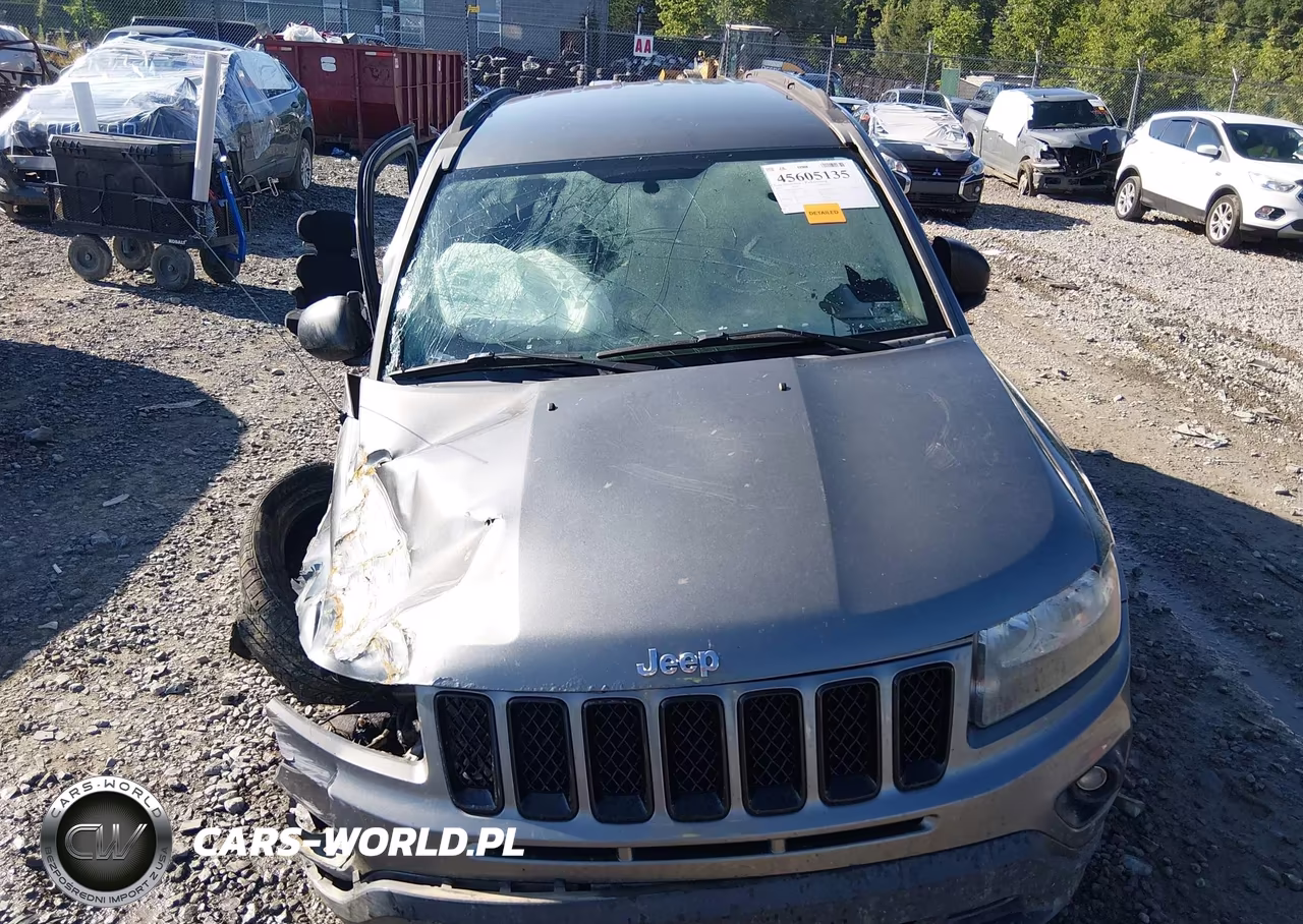 2013 Jeep Compass Latitude VIN:1C4NJDEB5DD167411 - 6