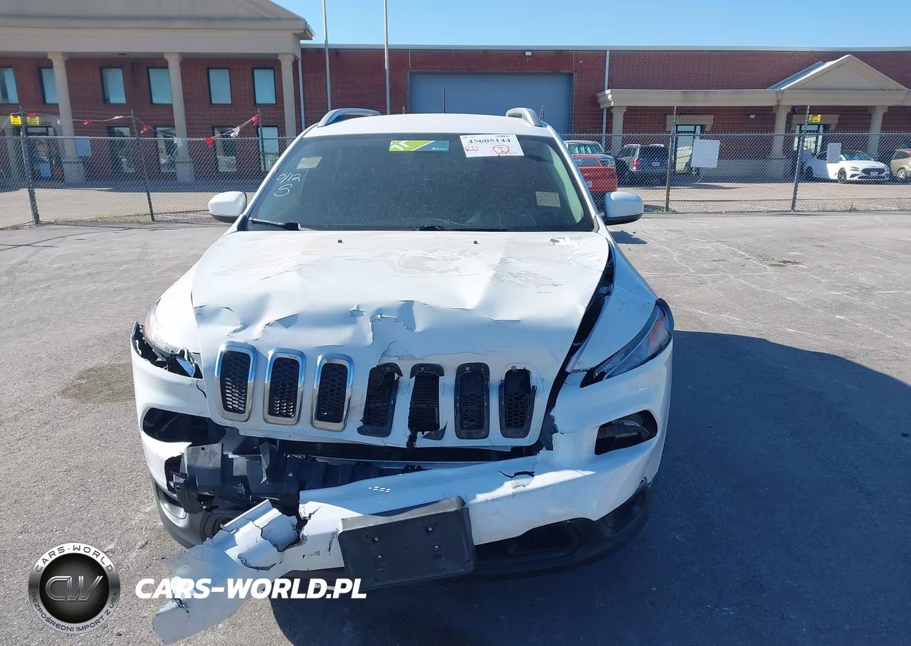 2018 Jeep Cherokee Latitude Fwd VIN:1C4PJLCB2JD538445 - 12
