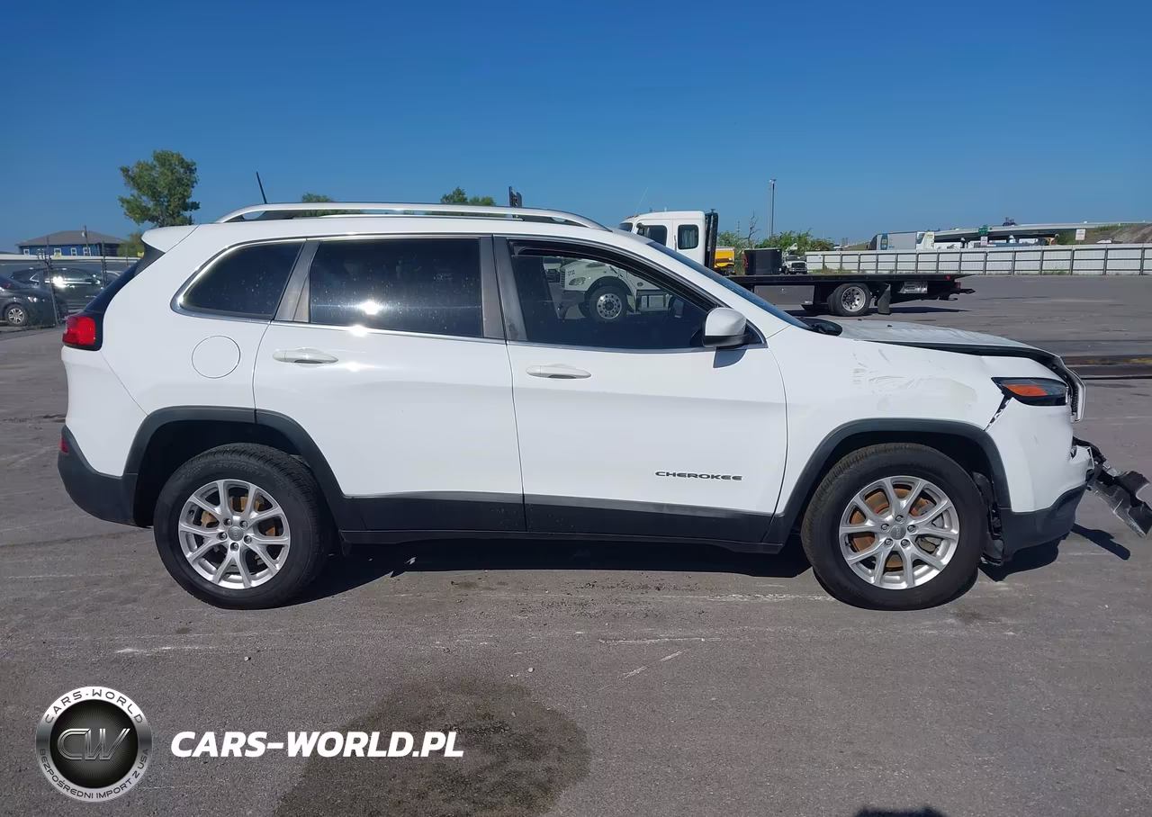 2018 Jeep Cherokee Latitude Fwd VIN:1C4PJLCB2JD538445 - 13