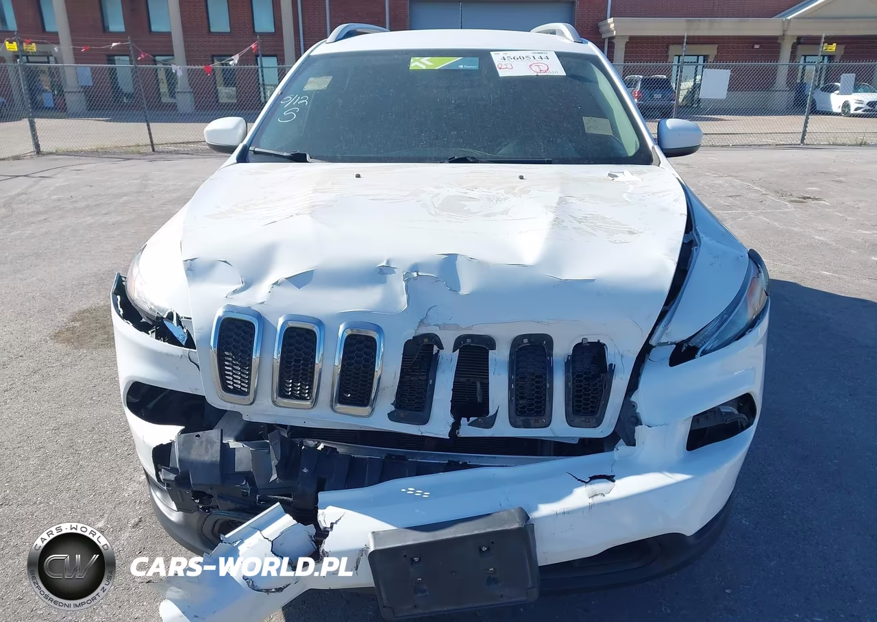 2018 Jeep Cherokee Latitude Fwd VIN:1C4PJLCB2JD538445 - 6