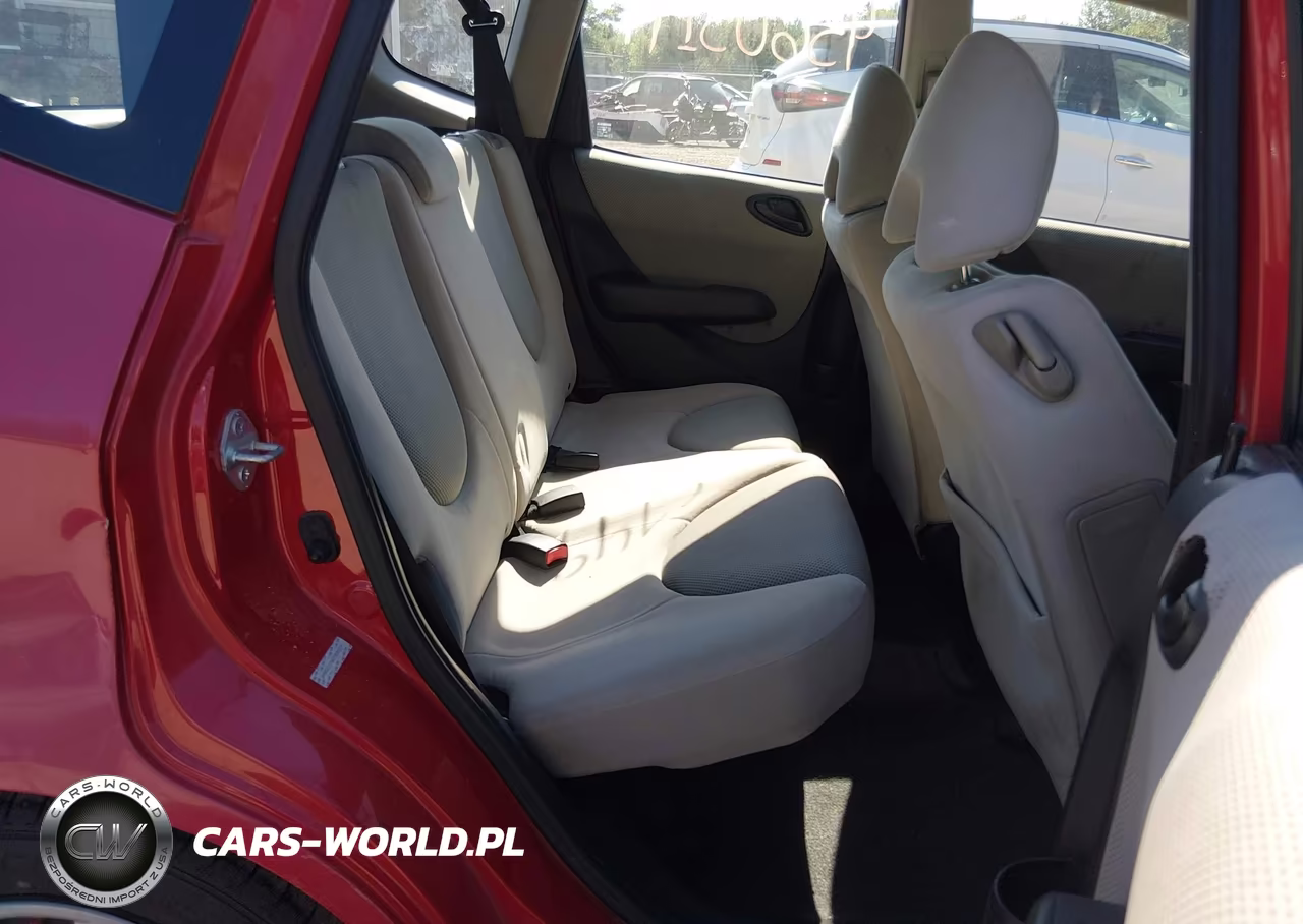 2007 Honda Fit VIN:JHMGD37407S000221 - 8