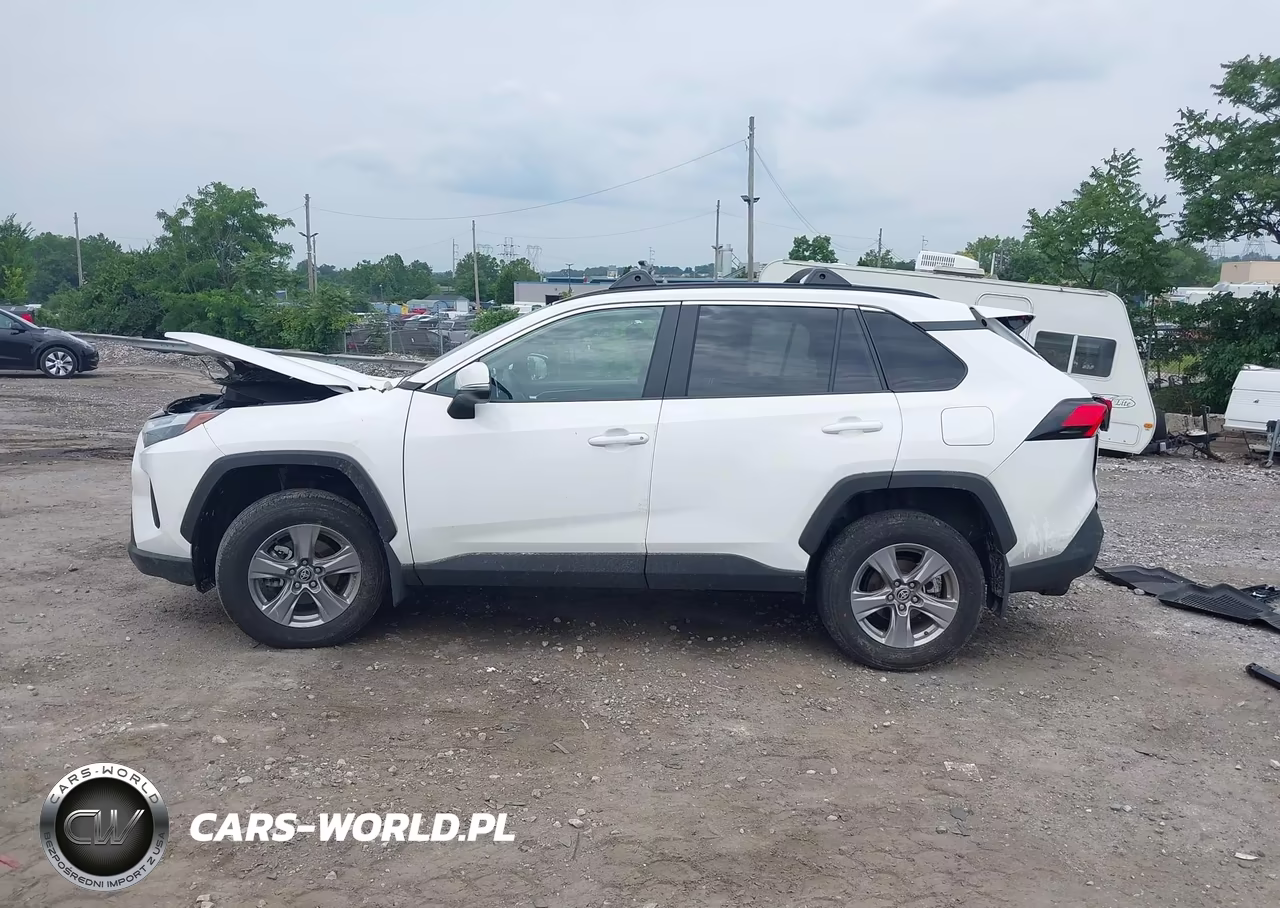 2025 Toyota Rav4 Xle VIN:2T3P1RFV9SW609122 - 14
