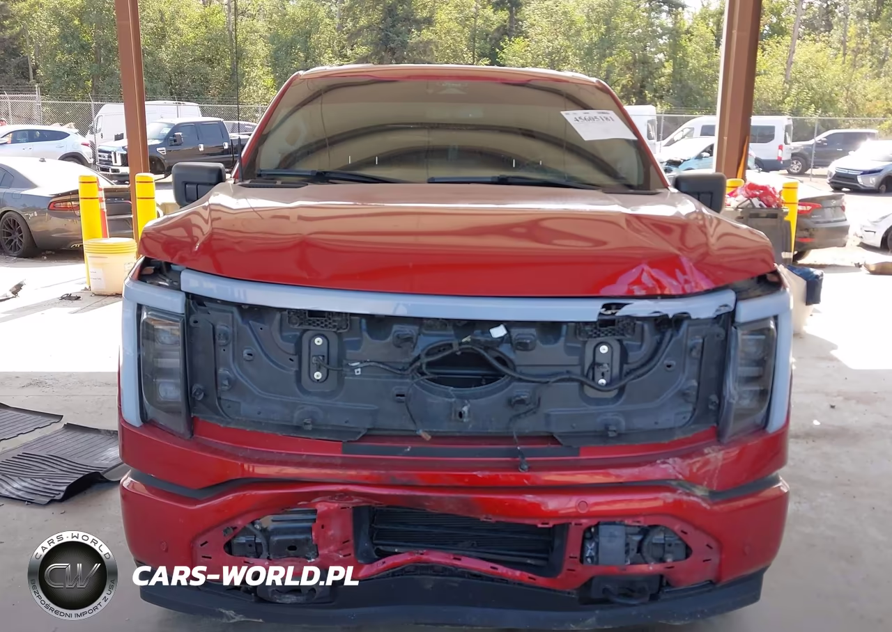 2024 Ford F-150 Lightning Flash VIN:1FTVW3L73RWG01539 - 12