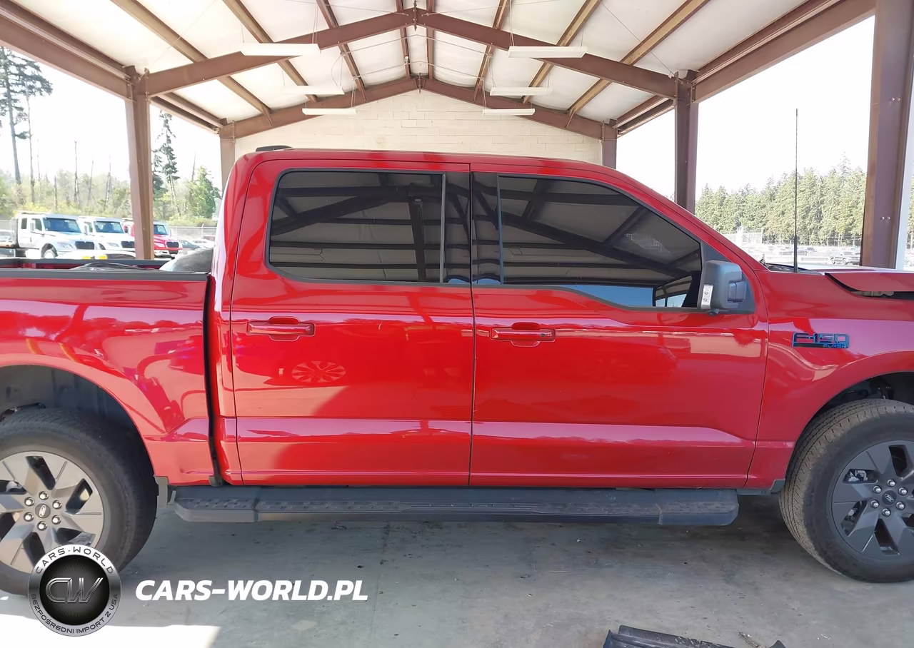 2024 Ford F-150 Lightning Flash VIN:1FTVW3L73RWG01539 - 13