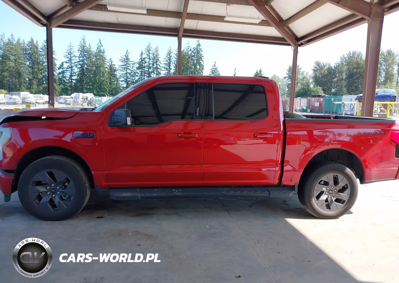 2024 Ford F-150 Lightning Flash VIN:1FTVW3L73RWG01539 - 14
