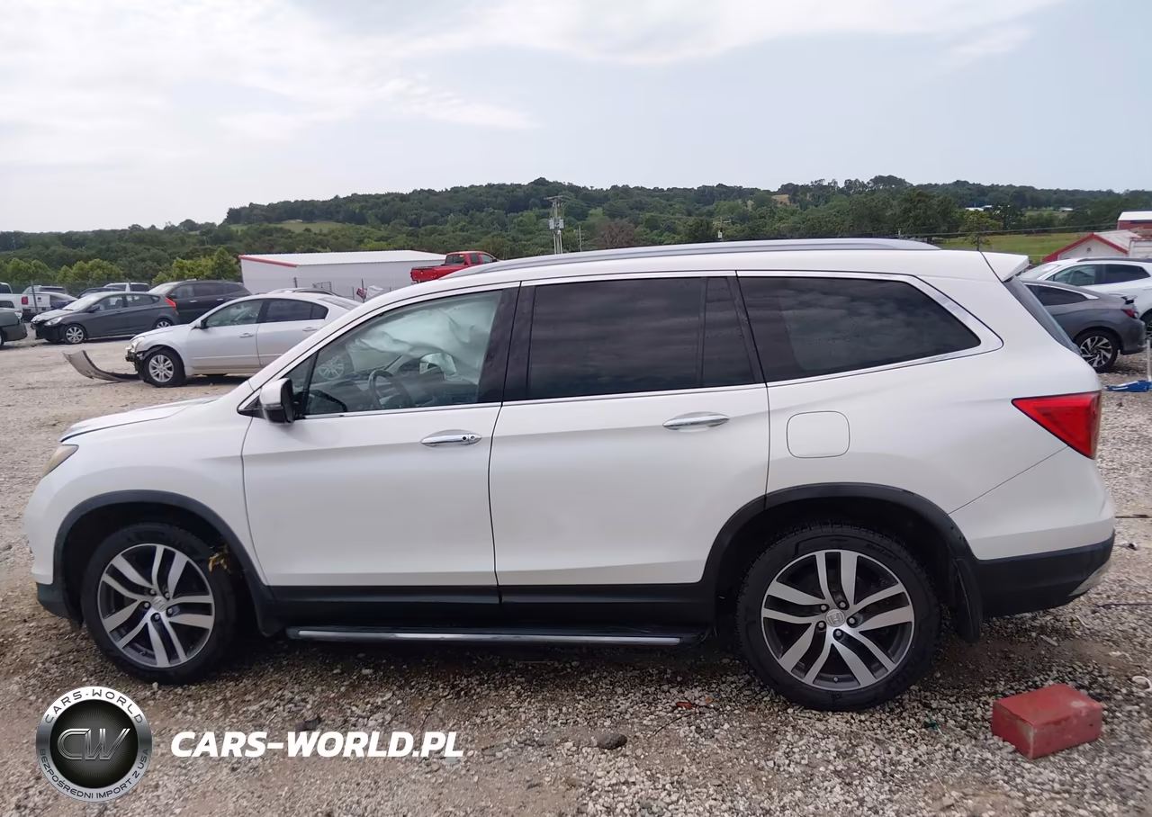 2016 Honda Pilot Touring VIN:5FNYF6H99GB057493 - 14
