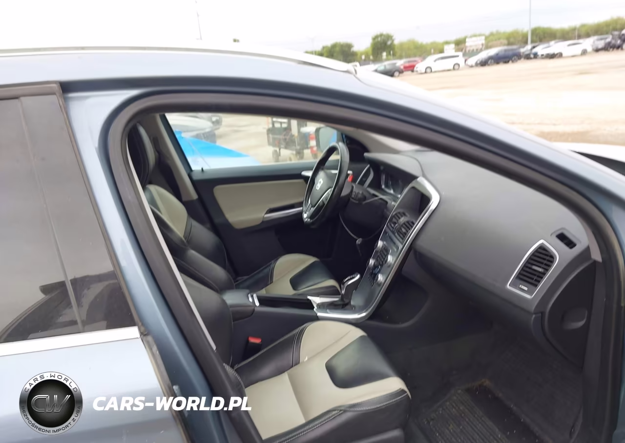 2017 Volvo Xc60 T6 Dynamic VIN:YV449MRR6H2068820 - 5