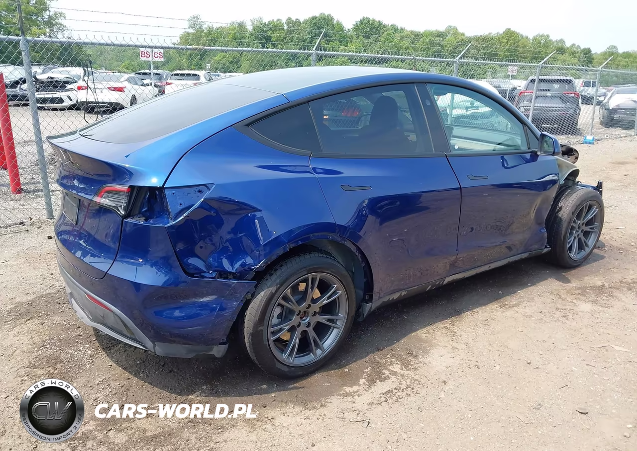 2024 Tesla Model Y Long Range Single Motor Rear-Wheel Drive-Rwd VIN:7SAYGDED8RF206301 - 4