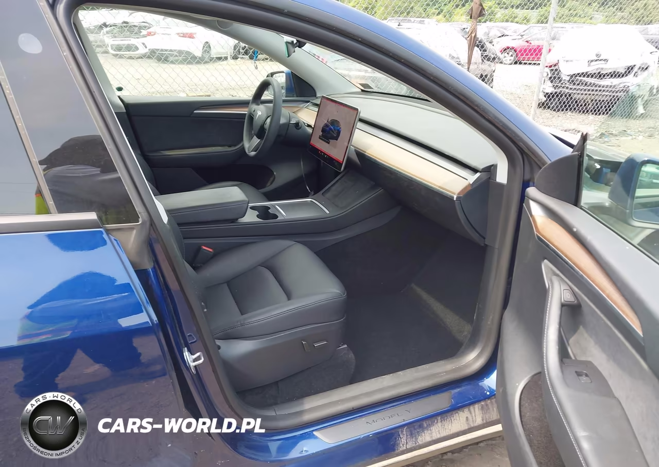2024 Tesla Model Y Long Range Single Motor Rear-Wheel Drive-Rwd VIN:7SAYGDED8RF206301 - 5