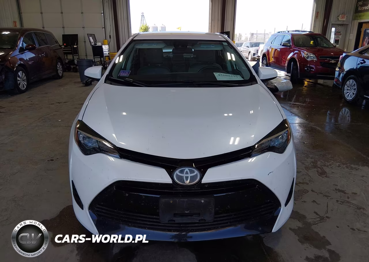 2017 Toyota Corolla Le VIN:5YFBURHE5HP644676 - 13