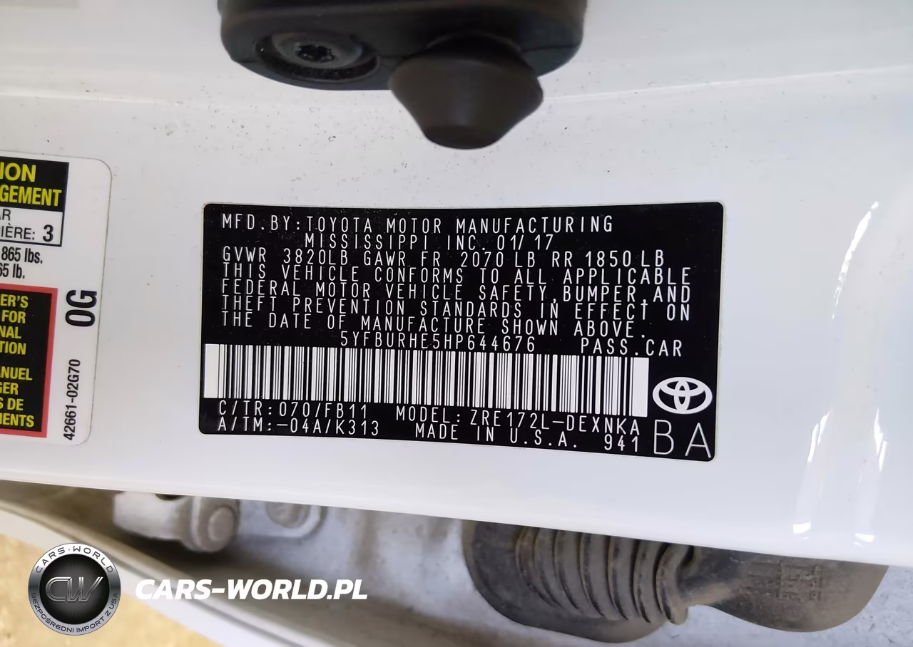 2017 Toyota Corolla Le VIN:5YFBURHE5HP644676 - 9